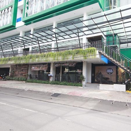 Harvia Suites Kebon Jeruk Jakarta Eksteriør bilde