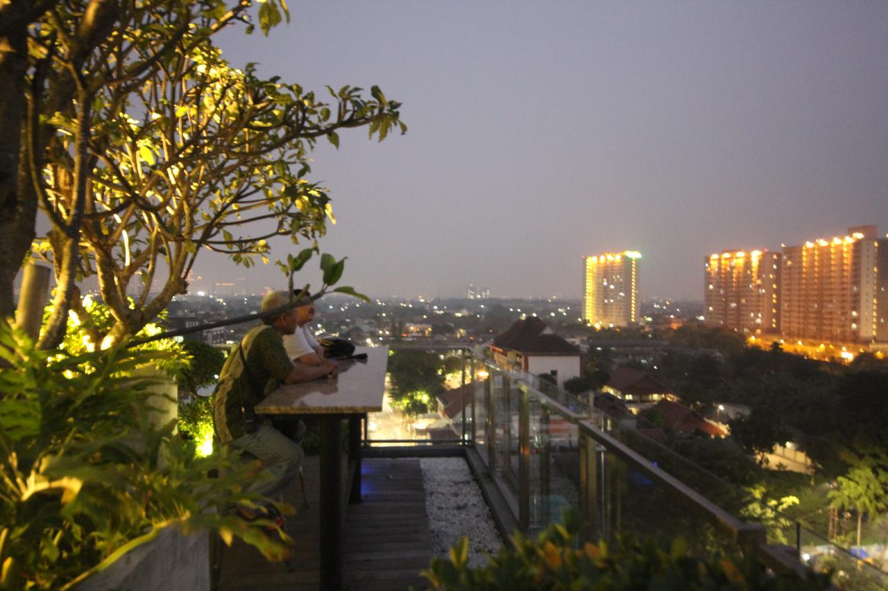 Harvia Suites Kebon Jeruk Jakarta Eksteriør bilde